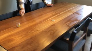 無垢材のメンテナンス 自然オイル塗装は経年変化で味わい深く | 土地と